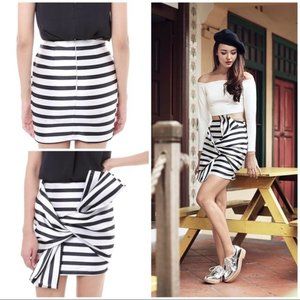Black & White Stripe Oversized Knot Mini-skirt